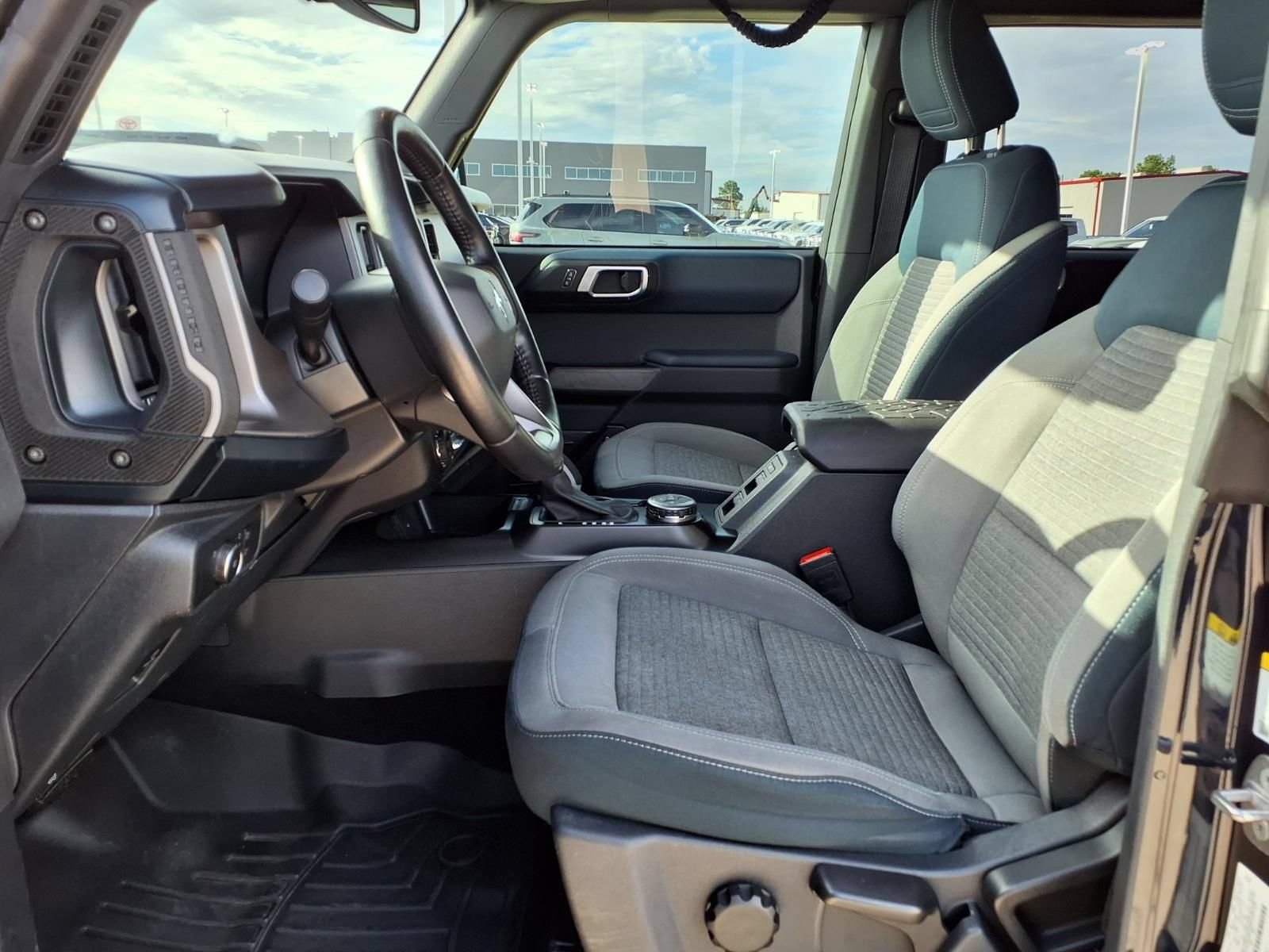 Used 2021 Ford Bronco Outer Banks AWD/4WD image 17