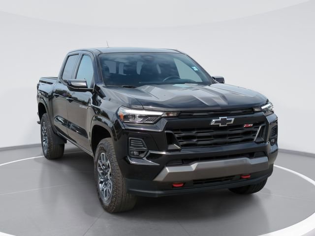 Used 2023 Chevrolet Colorado Z71 image 1