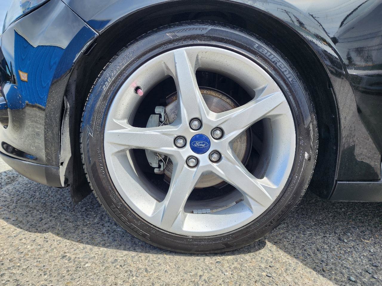 Used 2014 Ford Focus Titanium FWD image 39