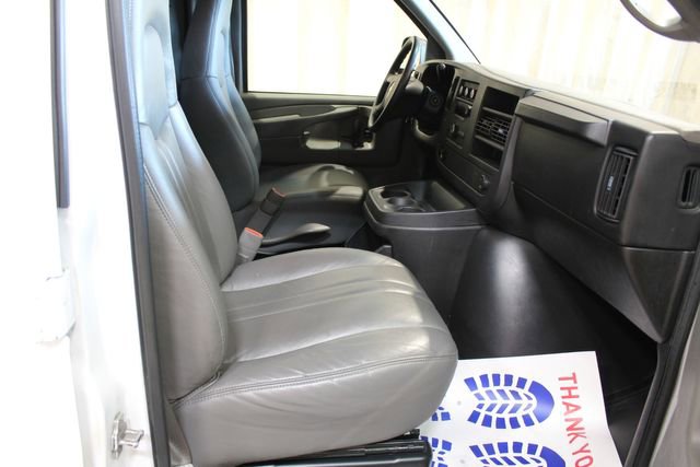 Used 2008 Chevrolet Express 3500 image 17