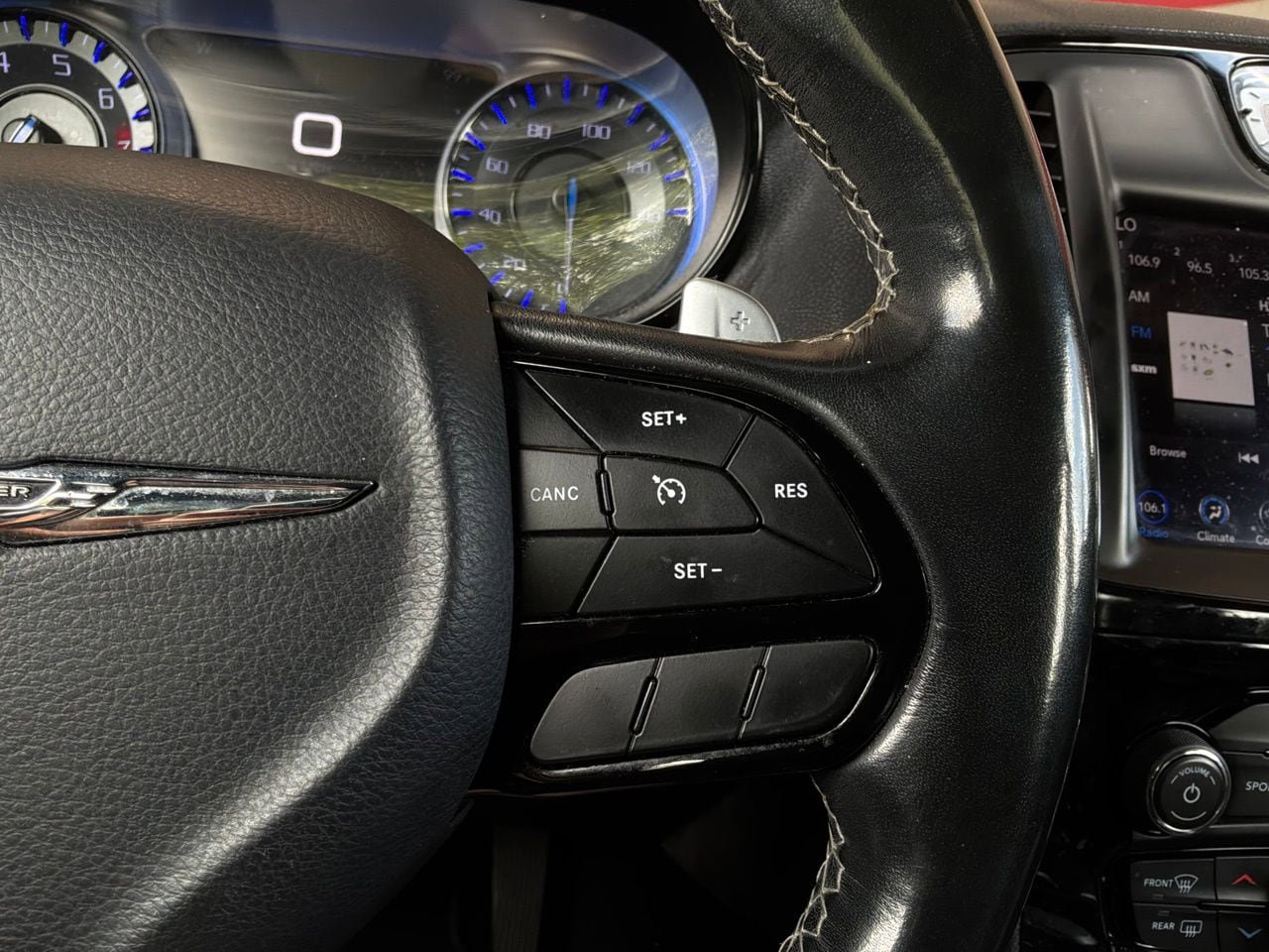 Used 2019 Chrysler 300 S RWD image 34