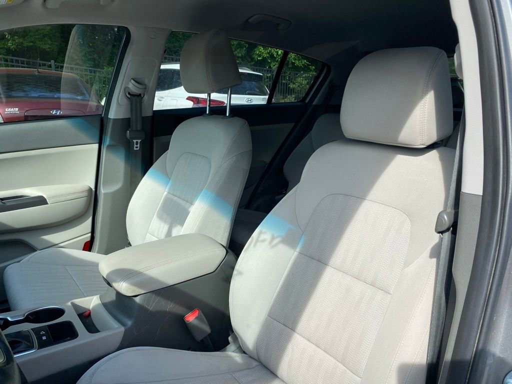 Used 2019 Kia Sportage LX FWD image 16