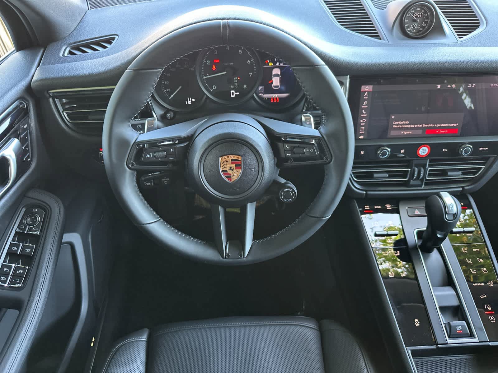 New 2026 Porsche Macan AWD/4WD image 15