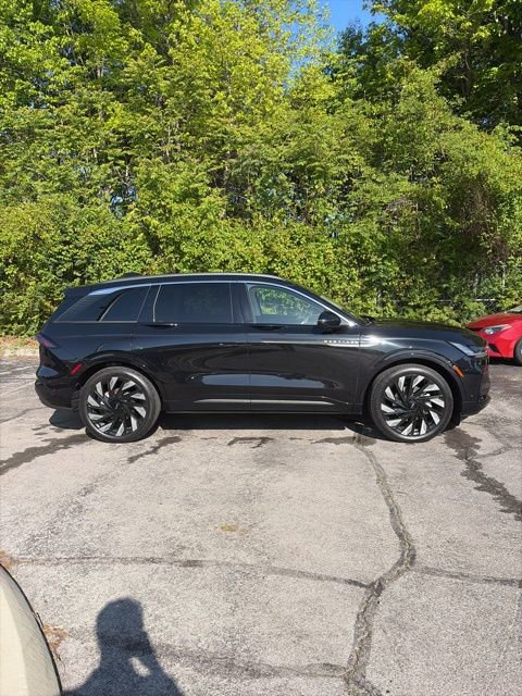 Used 2024 Lincoln Nautilus Black Label w/ Jet Appearance Package (87T) AWD/4WD image 5