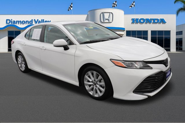 Used 2020 Toyota Camry LE FWD image 1
