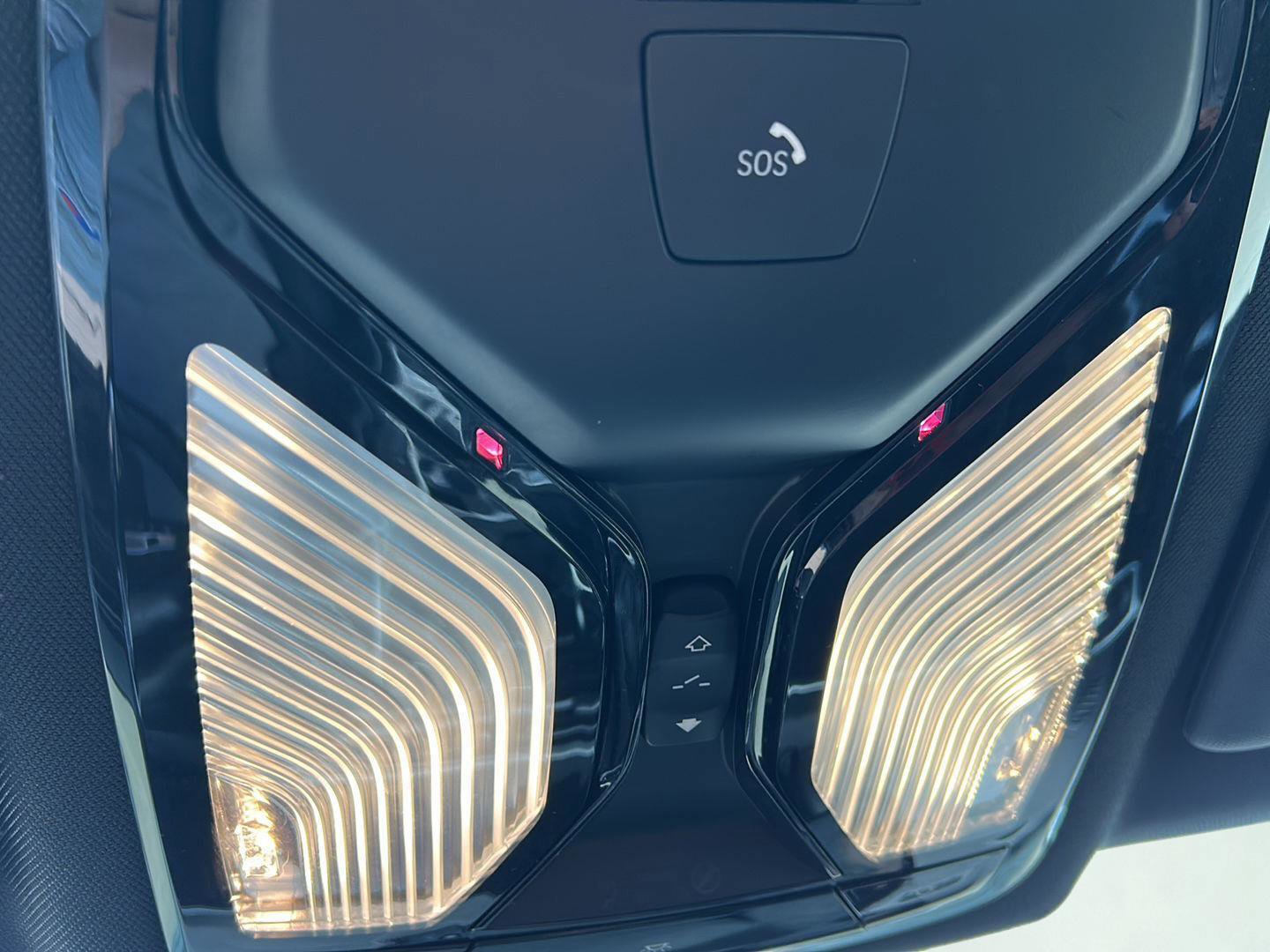 Used 2024 BMW 330e xDrive image 23