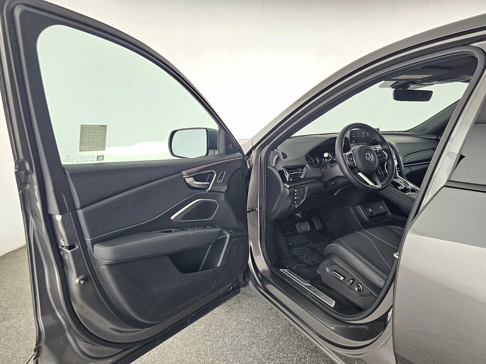 Used 2026 Acura RDX SH-AWD image 19