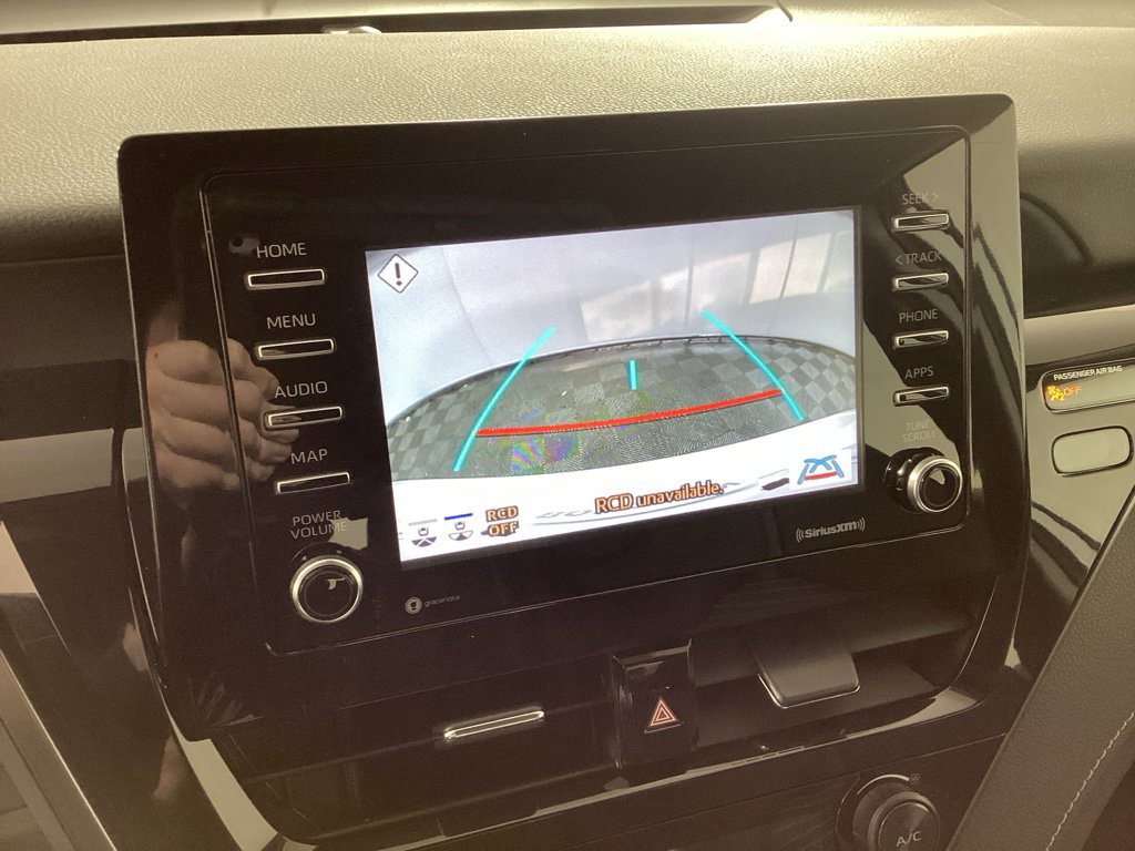 Used 2021 Toyota Camry SE w/ Cold Weather Package image 30