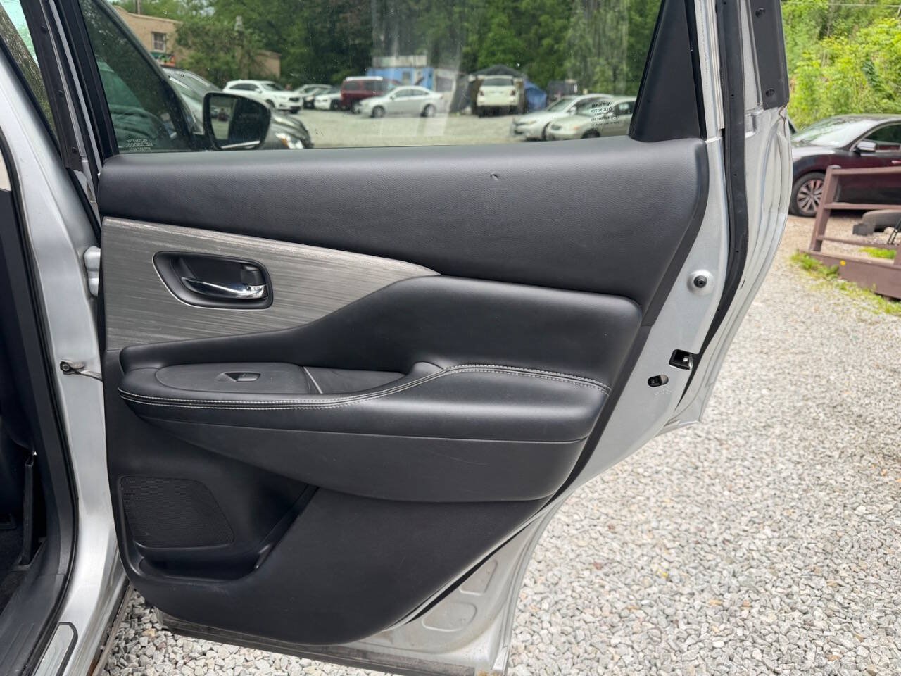 Used 2017 Nissan Murano SV AWD/4WD image 14