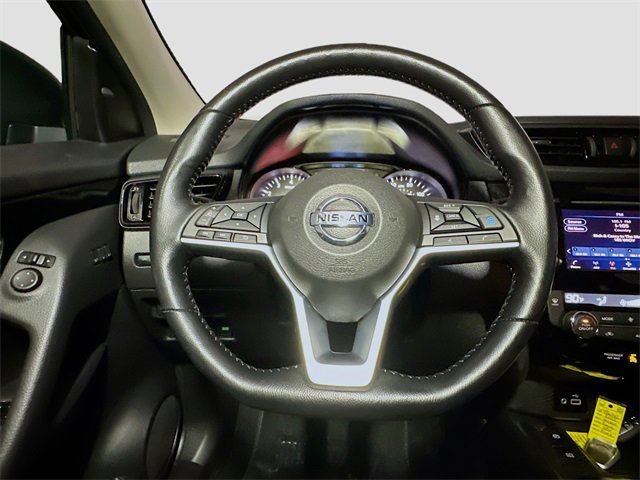 Used 2022 Nissan Rogue Sport SV w/ Technology Package image 10