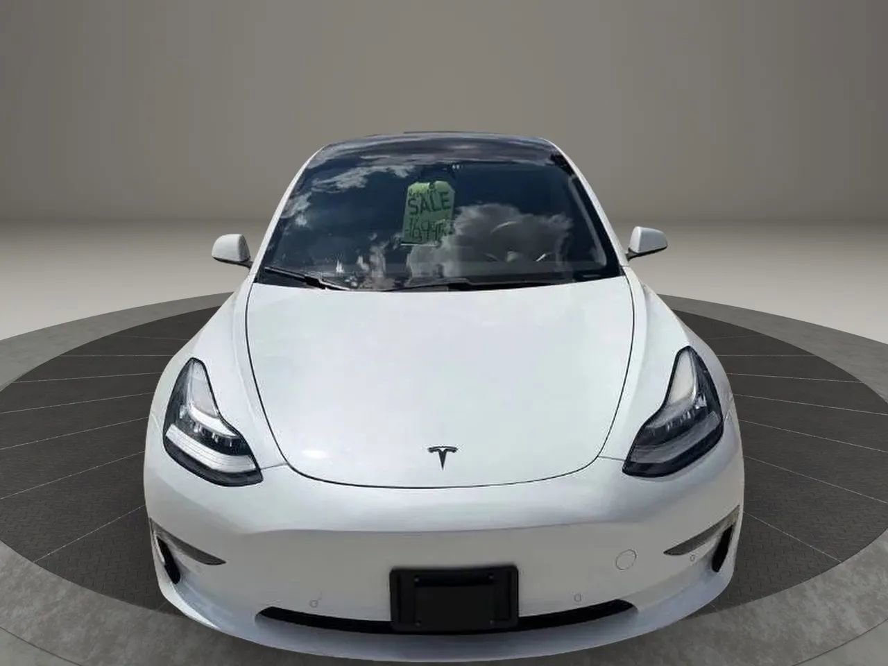 Used 2020 Tesla Model 3 Standard Range Plus RWD image 4