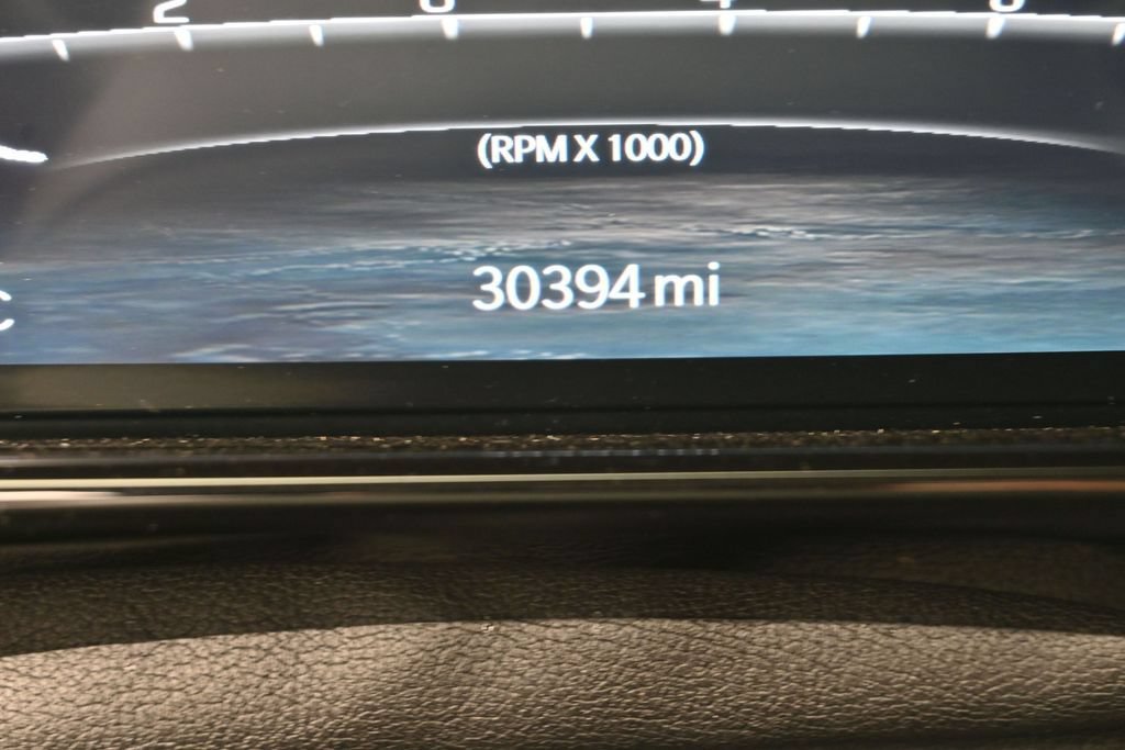 Used 2025 Jeep Grand Wagoneer Series III w/ Rear Seat Video Group 1 AWD/4WD image 33