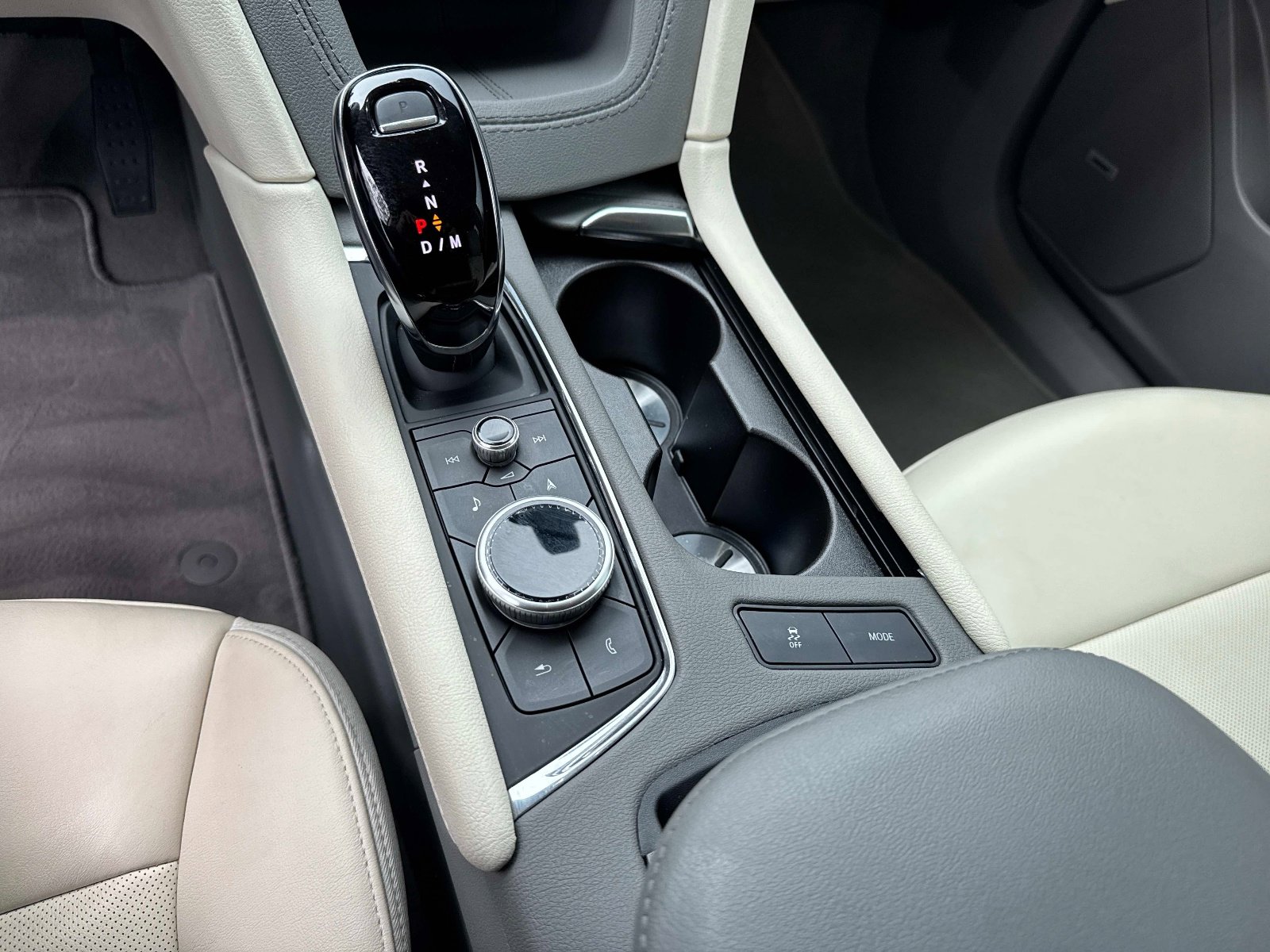 Used 2024 Cadillac XT6 Premium Luxury w/ Technology Package image 28