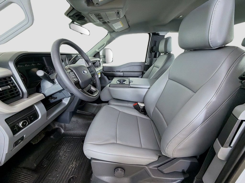 New 2026 Ford F250 XL w/ XL Chrome Package AWD/4WD image 19