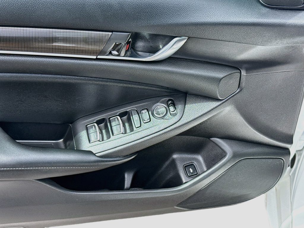 Used 2021 Honda Accord Sport image 19