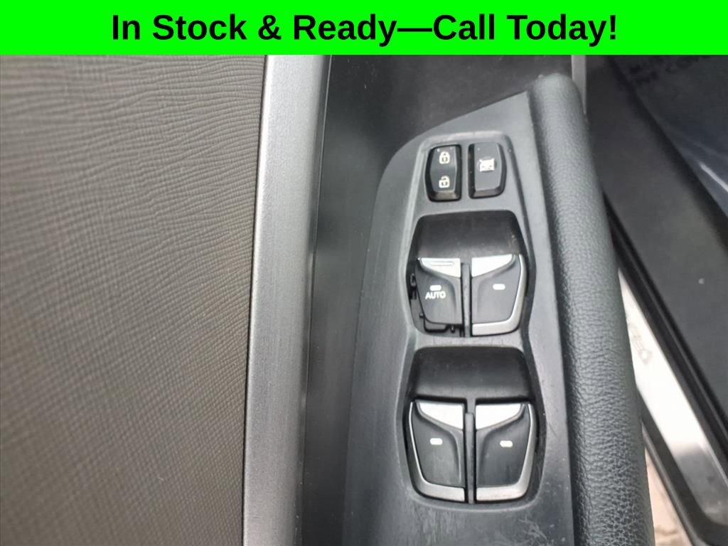 Used 2013 Hyundai Santa Fe Sport 2.0T w/ Technology Pkg image 17