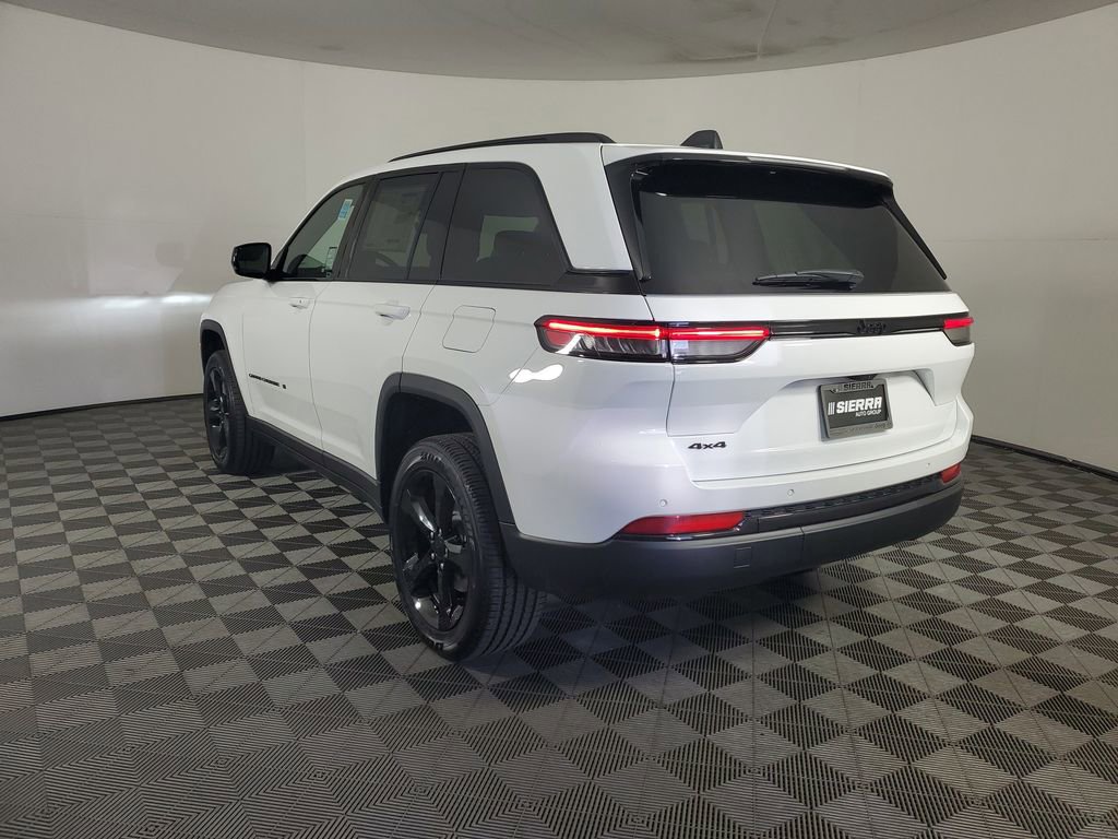 New 2025 Jeep Grand Cherokee Altitude image 6