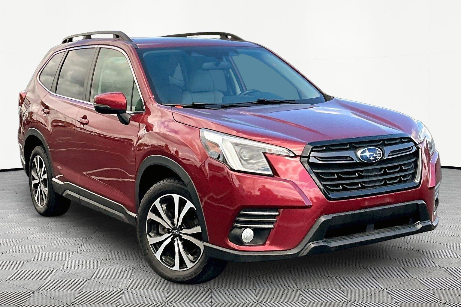 Used 2022 Subaru Forester Limited AWD/4WD image 3