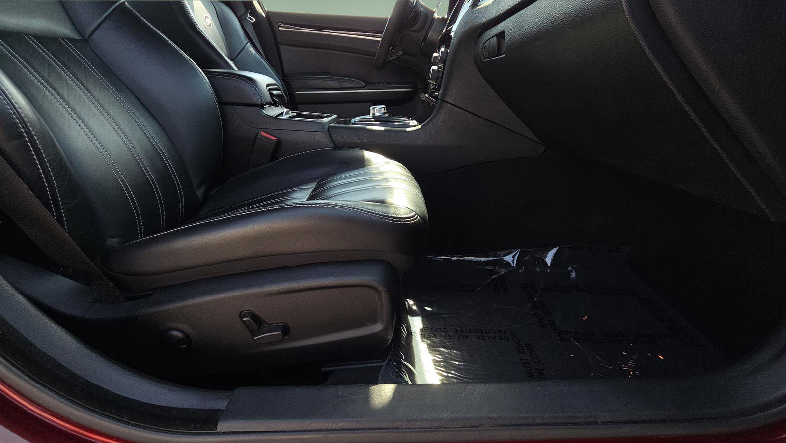 Used 2023 Chrysler 300 S RWD image 15