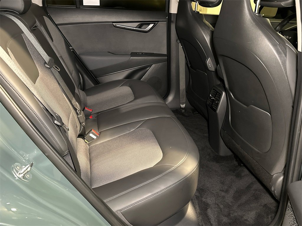 Certified 2023 Kia Niro Wind w/ Wind Preserve Package image 15
