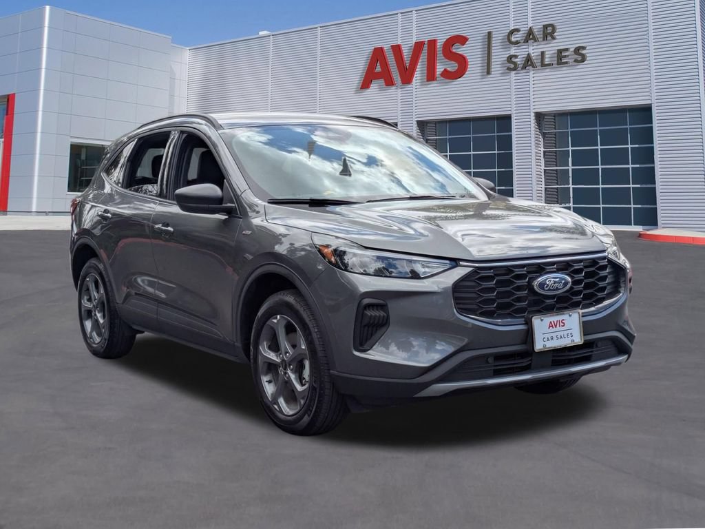 Used 2025 Ford Escape ST-Line AWD/4WD image 3
