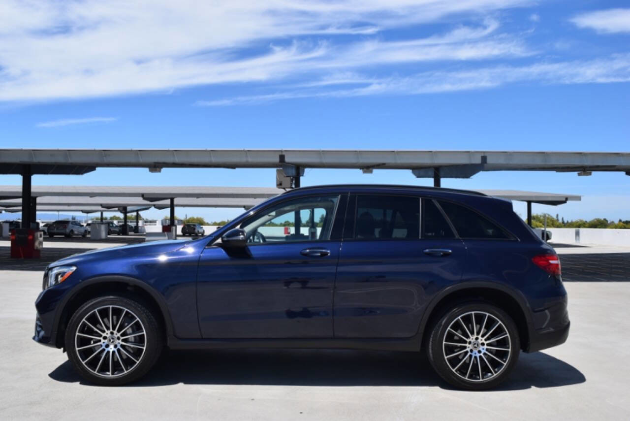 Used 2017 Mercedes-Benz GLC 300 4MATIC image 9