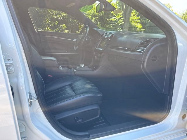 Used 2019 Chrysler 300 S RWD image 35