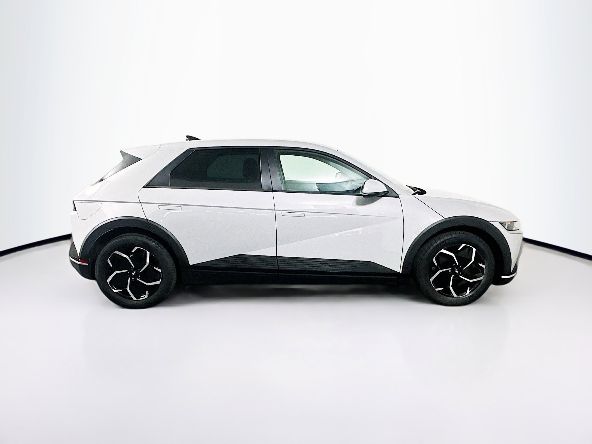 Used 2024 Hyundai Ioniq 5 SEL RWD image 10