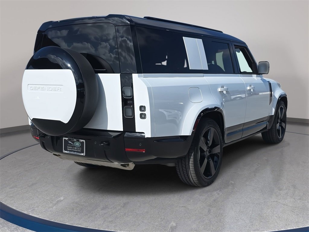 New 2026 Land Rover Defender 130 X-Dynamic SE image 5