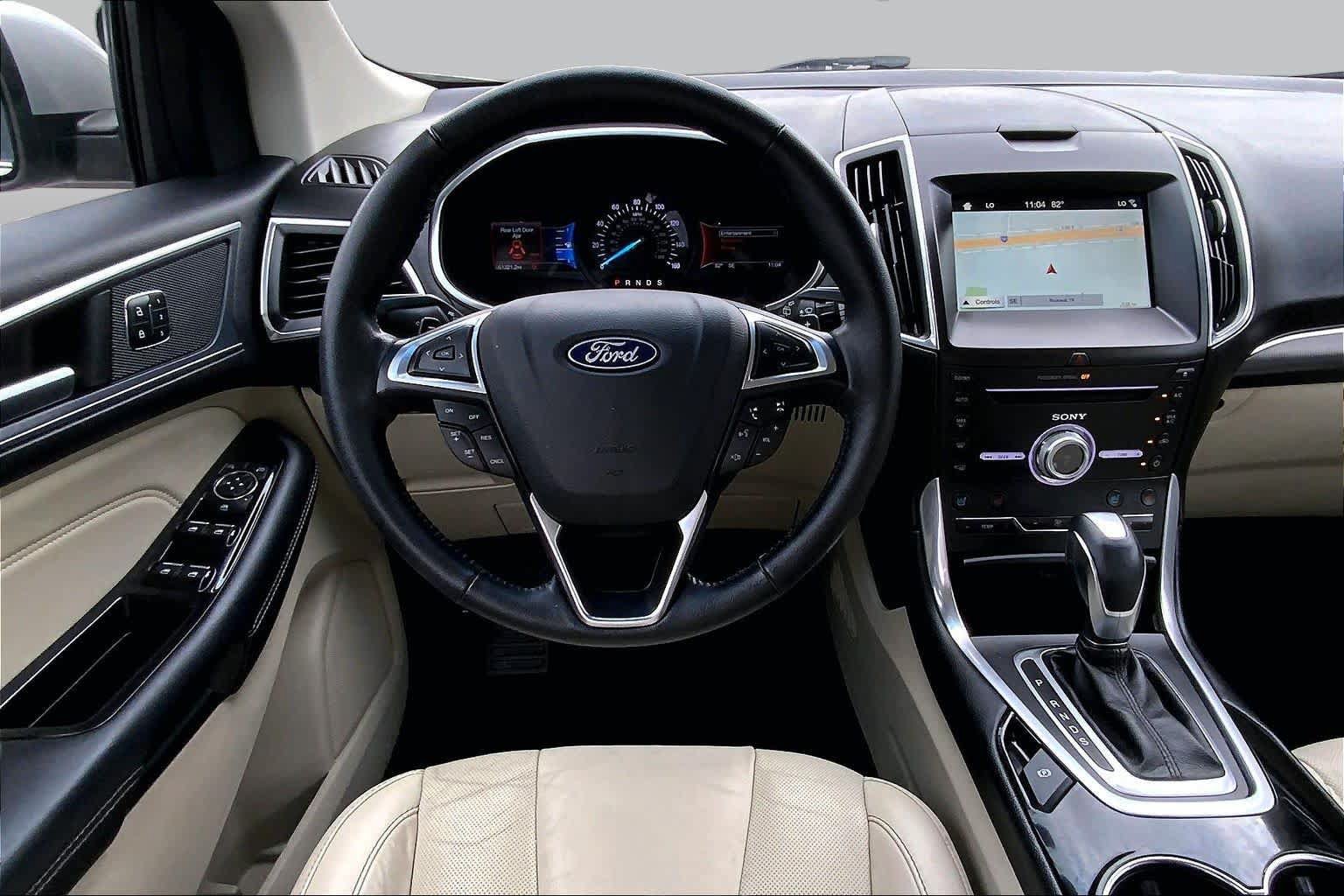 Used 2018 Ford Edge Titanium w/ Equipment Group 301A FWD image 6