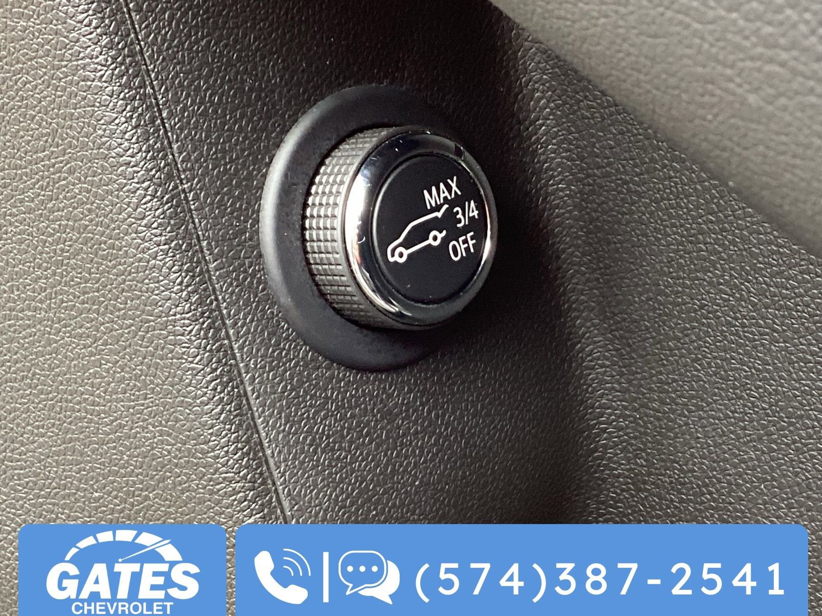 Used 2025 Cadillac XT6 Premium Luxury image 31