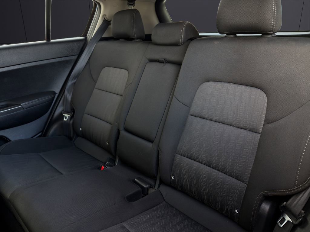 Used 2022 Kia Sportage LX image 21