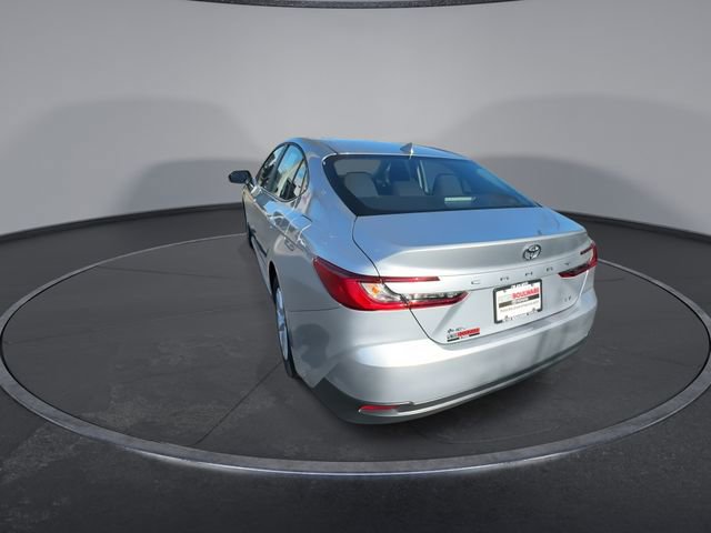 Used 2025 Toyota Camry LE image 13