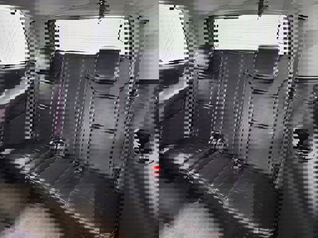 Used 2015 GMC Yukon SLE w/ HD Trailering Package image 14