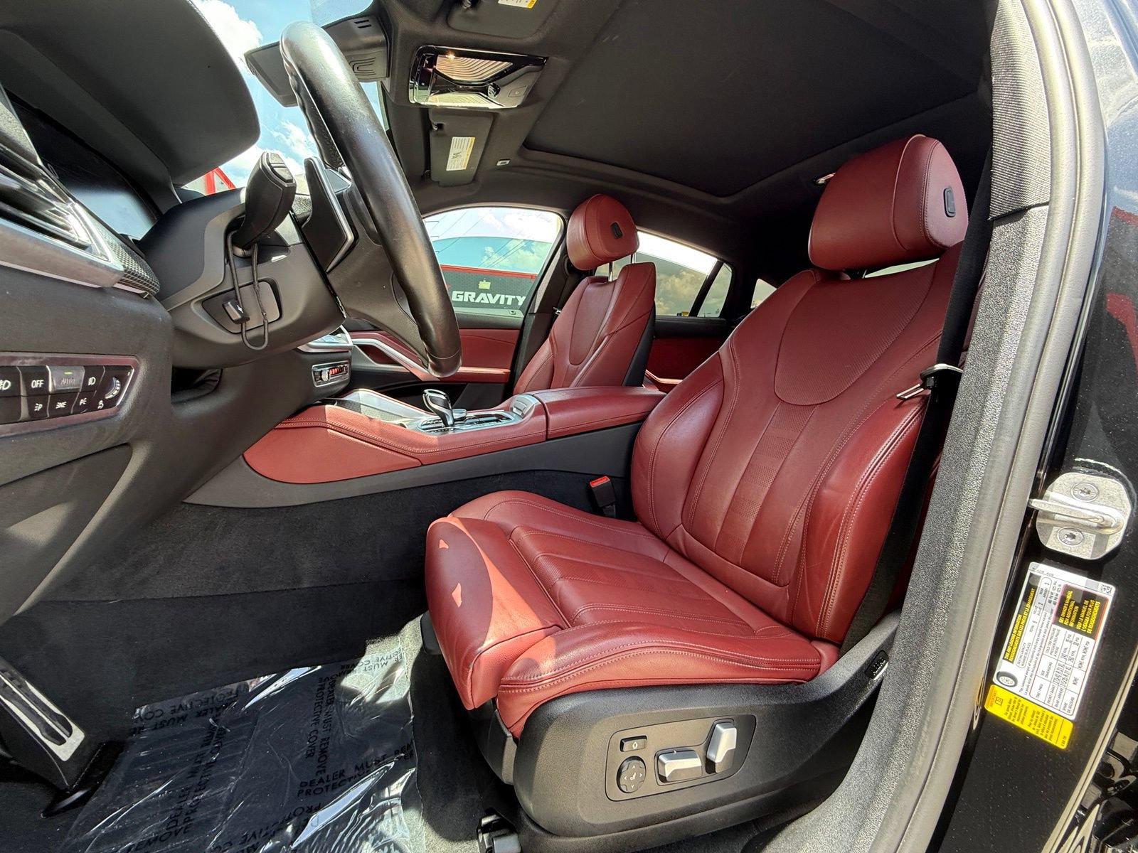 Used 2021 BMW X6 sDrive40i w/ M Sport Package RWD image 14