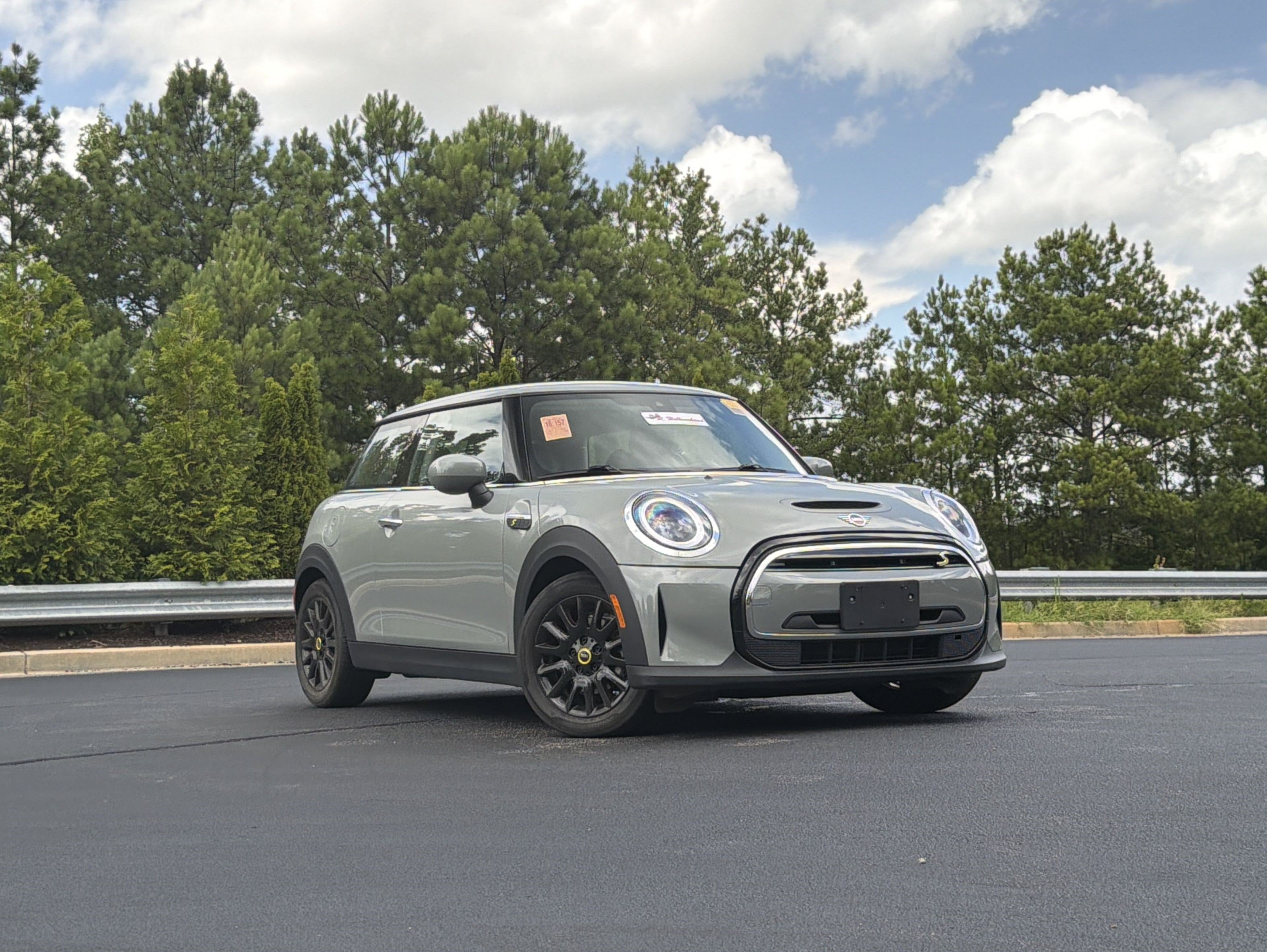 Used 2023 MINI Cooper SE FWD video 2