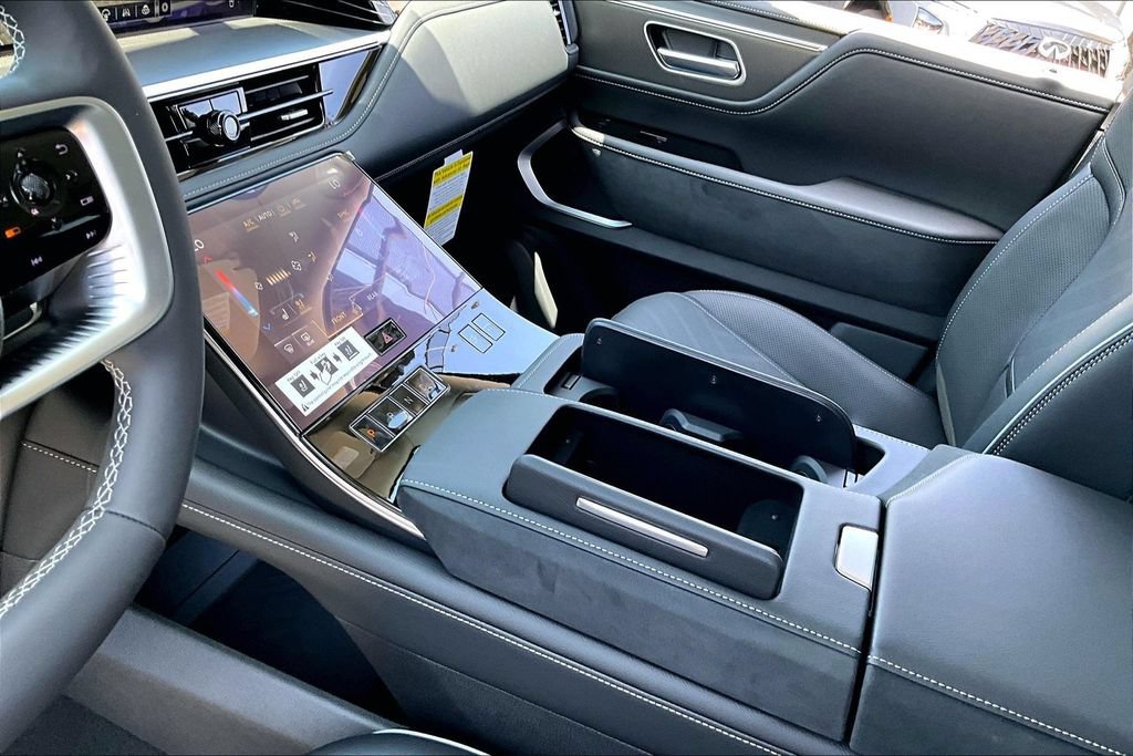 New 2027 INFINITI QX80 Luxe RWD image 12