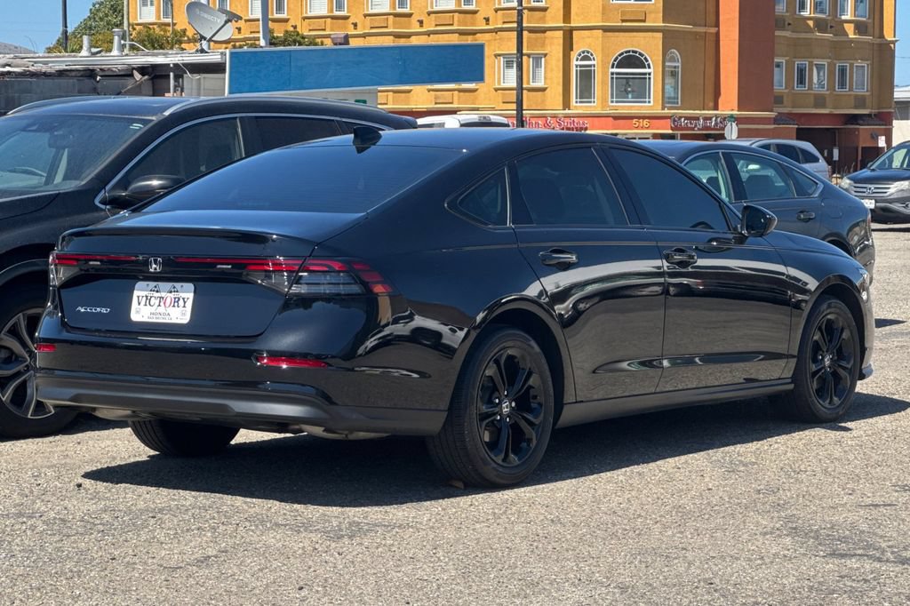 Used 2025 Honda Accord SE image 5