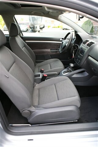 Used 2009 Volkswagen Rabbit S FWD image 16