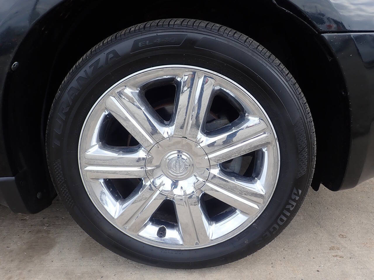 Used 2010 Chrysler Sebring Limited w/ Electronics Convenience Group image 32