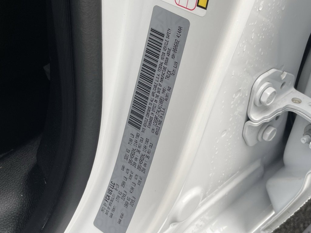 Used 2020 RAM 1500 Laramie image 34