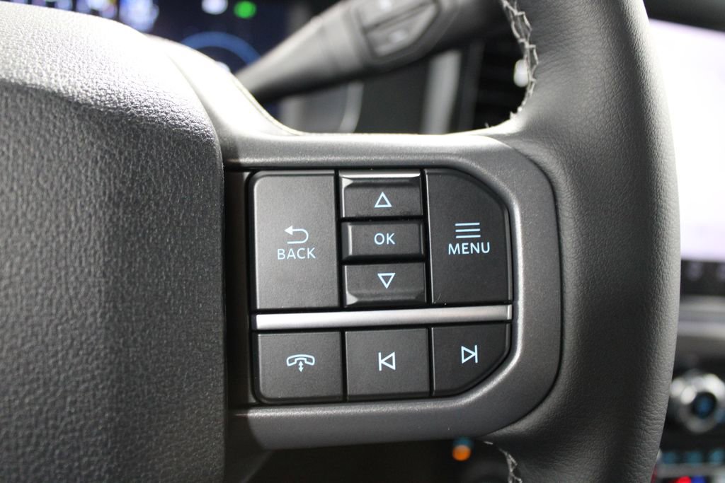 New 2026 Ford F250 Lariat w/ Black Appearance Package image 38