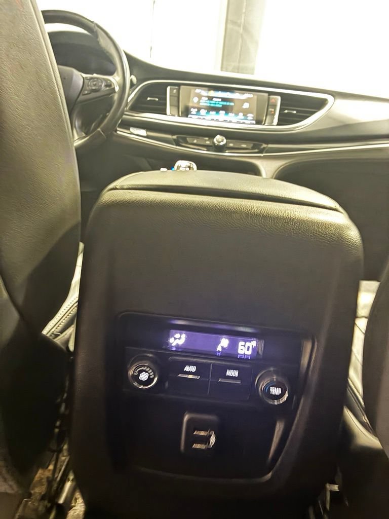 Used 2019 Buick Enclave Essence FWD image 33
