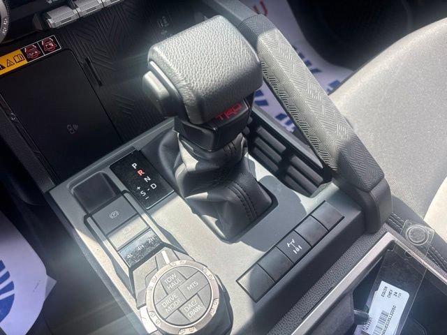 Used 2025 Toyota Tacoma TRD Off-Road w/ TRD Off Road Upgrade Package AWD/4WD image 9