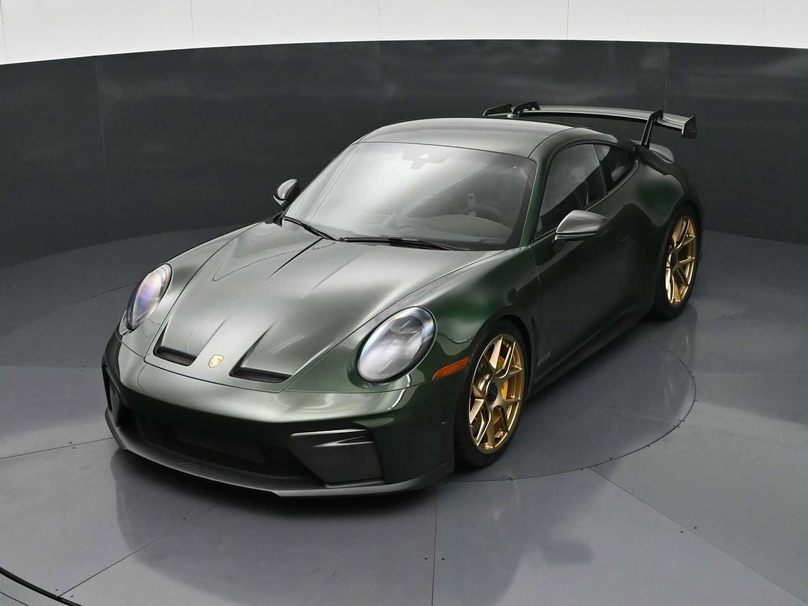 Certified 2026 Porsche 911 GT3 w/ Weissach Package RWD image 25
