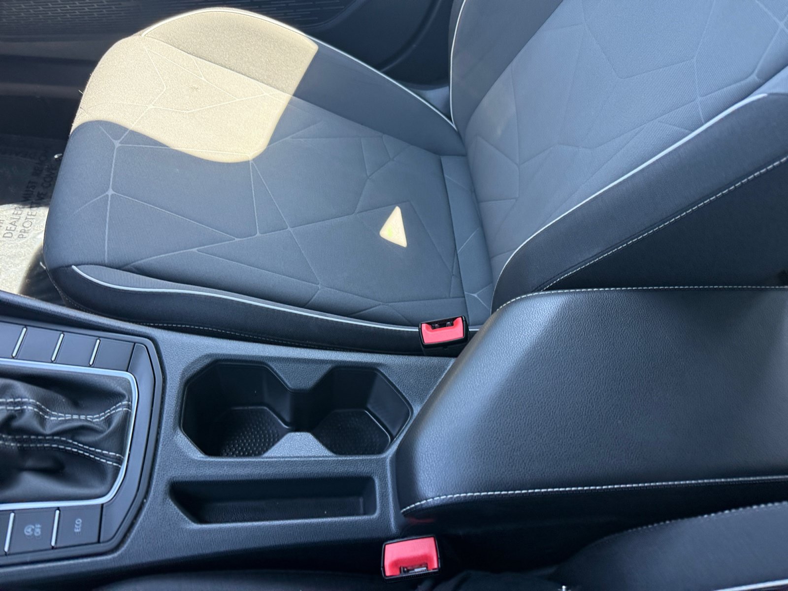 Certified 2025 Volkswagen Jetta Sport FWD image 14