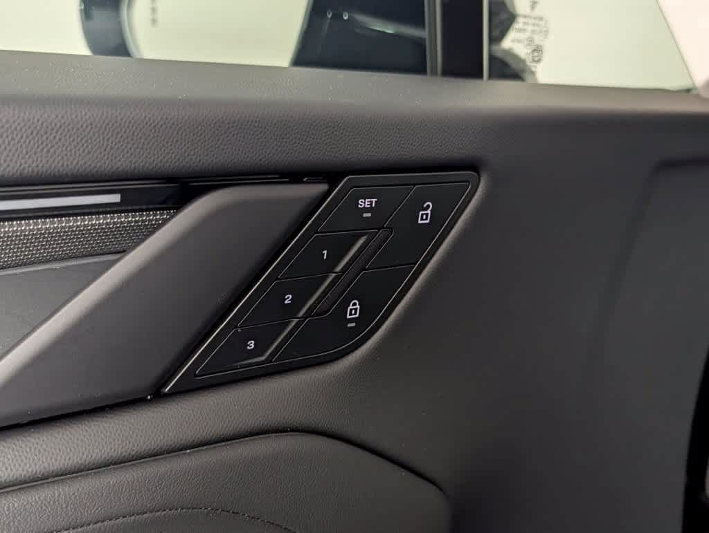 New 2026 Porsche Cayenne E-Hybrid AWD/4WD image 27