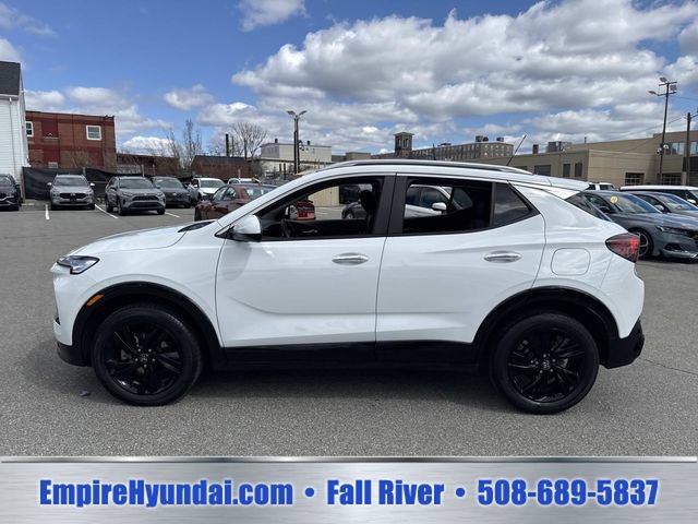 Used 2024 Buick Encore GX Sport Touring AWD/4WD image 8
