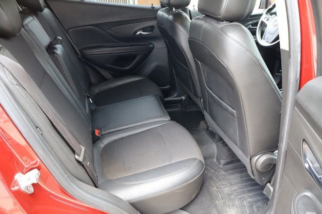 Used 2022 Buick Encore Preferred w/ Safety Package AWD/4WD image 17