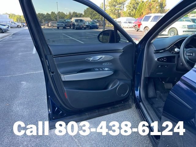 Used 2022 Genesis GV70 2.5T w/ Select Package AWD/4WD image 4